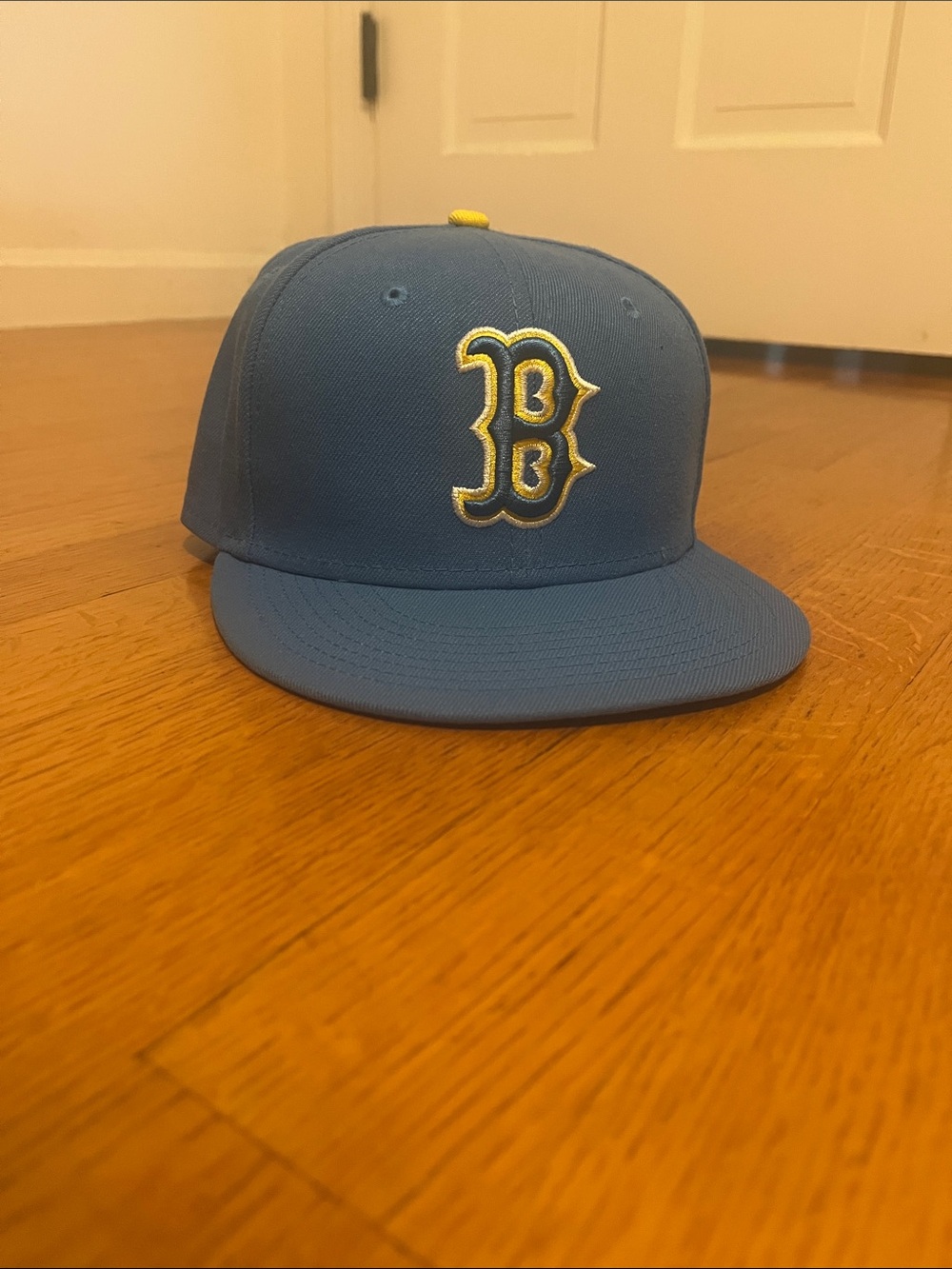 New Era Fitted Boston Red Sox hat Size 7 1/8